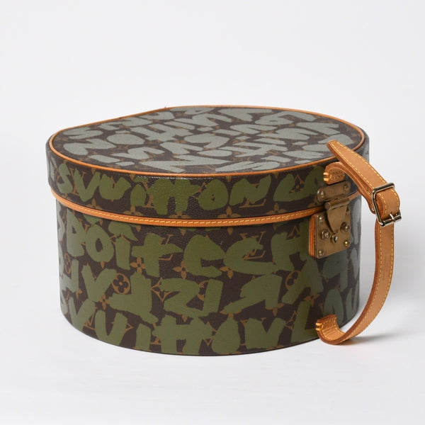 極美品 LOUIS VUITTON ルイヴィトン 帽子ケース モノグラム・グラフィティ ボワット・シャポー ブラウン カーキ ゴールド金具 激レア 中古 4a008592