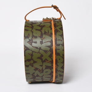 極美品 LOUIS VUITTON ルイヴィトン 帽子ケース モノグラム・グラフィティ ボワット・シャポー ブラウン カーキ ゴールド金具 激レア 中古 4a008592