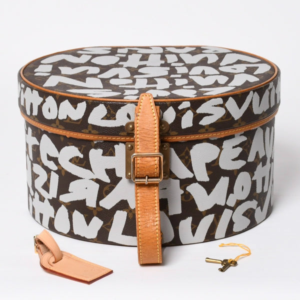 LOUIS VUITTON ルイヴィトン 帽子ケース モノグラム グラフィティ ボワット シャポー M92186 ブラウン シルバー 激レア 美品 中古 4a008593