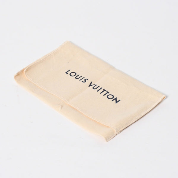New unused item LOUIS VUITTON Couverture Passport M2B222 Pass case Climber Black Gray Used 4a009009