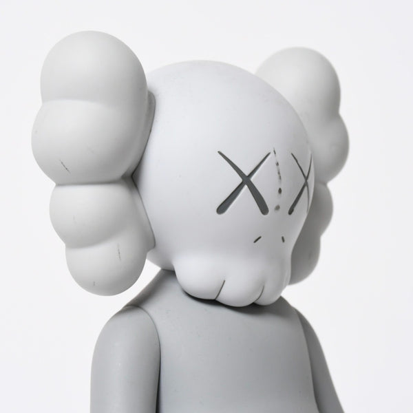 KAWS COMPANION GREY 2016 MEDICOMTOY カウズ コンパニオン グレー メディコムトイ アート 美品 中古 4a009298