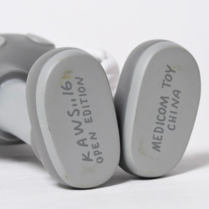 KAWS COMPANION GREY 2016 MEDICOMTOY カウズ コンパニオン グレー メディコムトイ アート 美品 中古 4a009298
