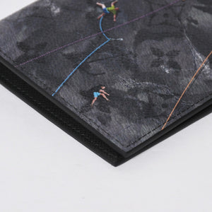 New unused item LOUIS VUITTON Couverture Passport M2B222 Pass case Climber Black Gray Used 4a009009