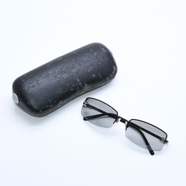 Very good condition CHANEL half rim sunglasses eyewear 4093-B c.170/11 size 56□16 130 here mark rhinestone used 4a008584