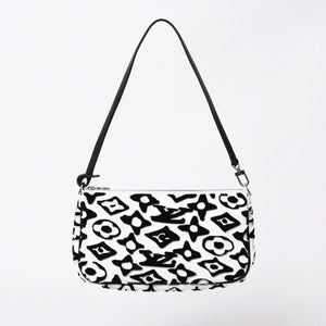 新品同様品 LOUIS VUITTON ルイヴィトン ポシェット アクセソワール アクセサリーポーチ M45565 モノグラム タフタージュ 中古 4a009037