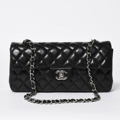 極美品 CHANEL シャネル マトラッセ 25 Sフラップ Sチェーンワンショルダーバッグ 13番台 ココマーク ラムスキン ブラック SV金具 中古 4a008916