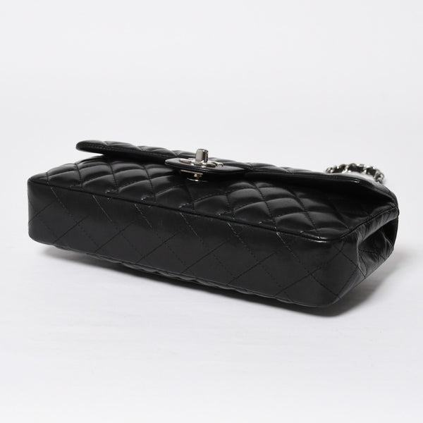 極美品 CHANEL シャネル マトラッセ 25 Sフラップ Sチェーンワンショルダーバッグ 13番台 ココマーク ラムスキン ブラック SV金具 中古 4a008916