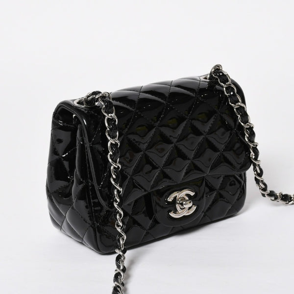 極美品 CHANEL シャネル ミニマトラッセ17 Sフラップ Sチェーンショルダーバッグ 16番台 ココマーク パテント シルバー金具 中古 4a008928