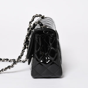 極美品 CHANEL シャネル ミニマトラッセ17 Sフラップ Sチェーンショルダーバッグ 16番台 ココマーク パテント シルバー金具 中古 4a008928