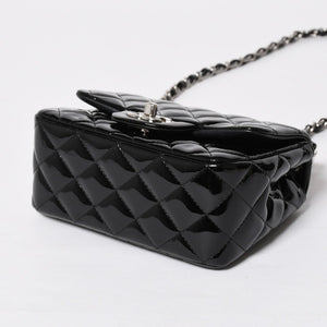 極美品 CHANEL シャネル ミニマトラッセ17 Sフラップ Sチェーンショルダーバッグ 16番台 ココマーク パテント シルバー金具 中古 4a008928