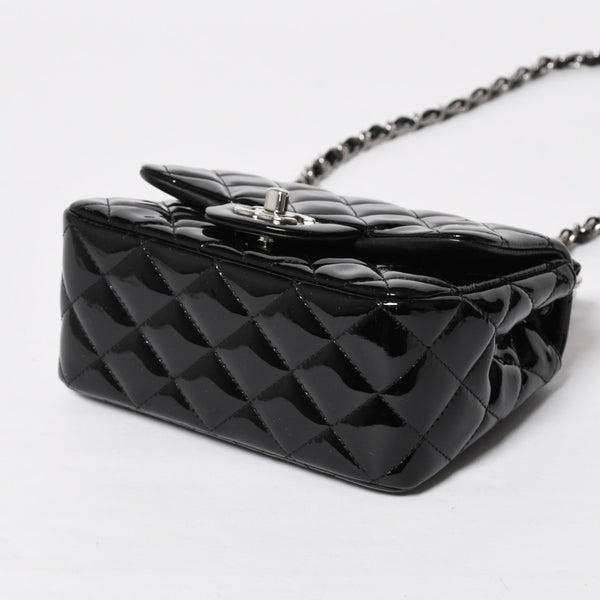 極美品 CHANEL シャネル ミニマトラッセ17 Sフラップ Sチェーンショルダーバッグ 16番台 ココマーク パテント シルバー金具 中古 4a008928