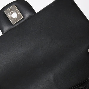 極美品 CHANEL シャネル ミニマトラッセ17 Sフラップ Sチェーンショルダーバッグ 16番台 ココマーク パテント シルバー金具 中古 4a008928