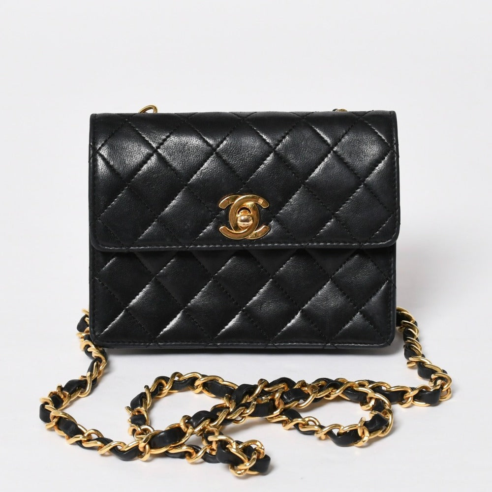 CHANEL シャネル ミニマトラッセ 14cm ショルダーバッグ 1番台 ラムスキン ブラック ゴールド金具 美品 中古 4a008936