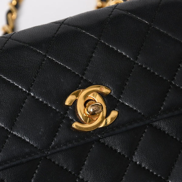 CHANEL シャネル ミニマトラッセ 14cm ショルダーバッグ 1番台 ラムスキン ブラック ゴールド金具 美品 中古 4a008936