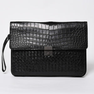 Like new BOTTEGAVENETA Intrecciato clutch bag black matte black hardware leather used 4a008933