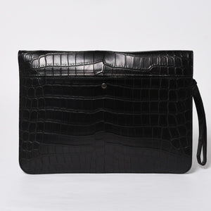 Like new BOTTEGAVENETA Intrecciato clutch bag black matte black hardware leather used 4a008933