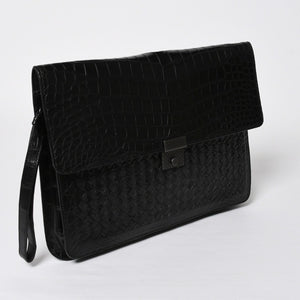 Like new BOTTEGAVENETA Intrecciato clutch bag black matte black hardware leather used 4a008933