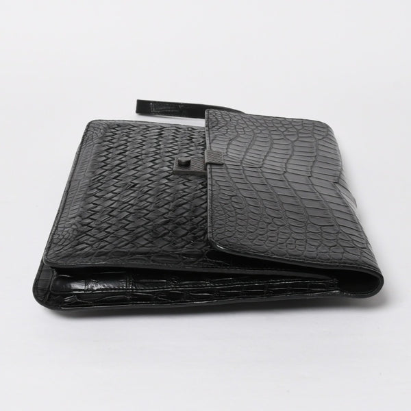 Like new BOTTEGAVENETA Intrecciato clutch bag black matte black hardware leather used 4a008933