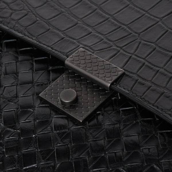 Like new BOTTEGAVENETA Intrecciato clutch bag black matte black hardware leather used 4a008933
