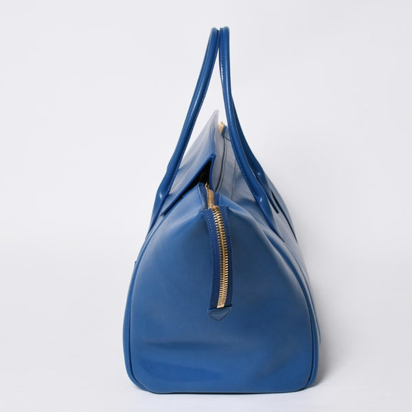 新品同様 CELINE セリーヌ ビッグ スマイルラゲージ ハンドバッグ 123683GW4.07QH カーフスキン ブルー ゴールド金具 中古 4a008760