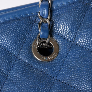 極美品 CHANEL シャネル マトラッセ チェーントートバッグ 15番台 キャビアスキン ブルー シルバー金具 中古 4a008414