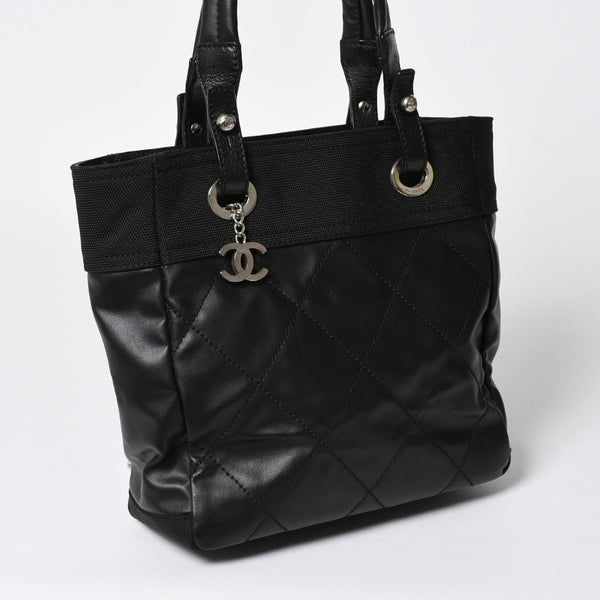 新品同様 希少品 CHANEL シャネル トートバッグ パリビアリッツ イタリア製 コーティングキャンバス レザー 黒 ブラック 11番台 中古 4a008373