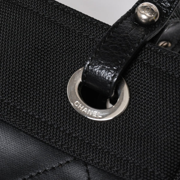 新品同様 希少品 CHANEL シャネル トートバッグ パリビアリッツ イタリア製 コーティングキャンバス レザー 黒 ブラック 11番台 中古 4a008373