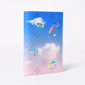 New and unused LOUIS VUITTON Couverture Passport Cover M28807 Monogram Paraglider Used 4a009008