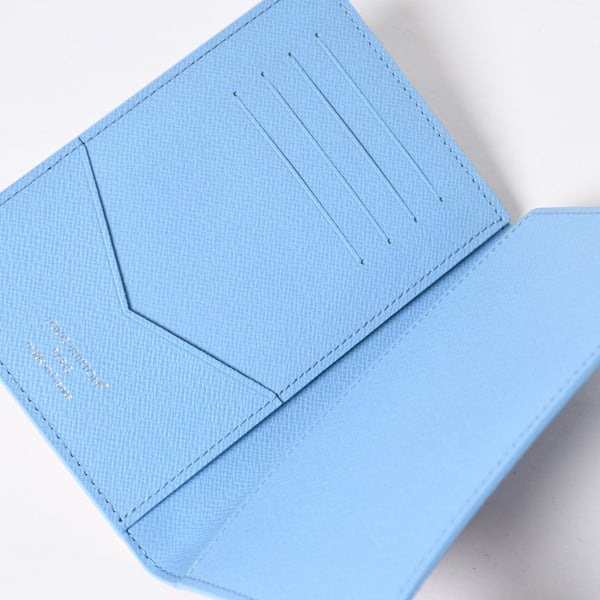 New and unused LOUIS VUITTON Couverture Passport Cover M28807 Monogram Paraglider Used 4a009008