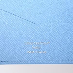 New and unused LOUIS VUITTON Couverture Passport Cover M28807 Monogram Paraglider Used 4a009008