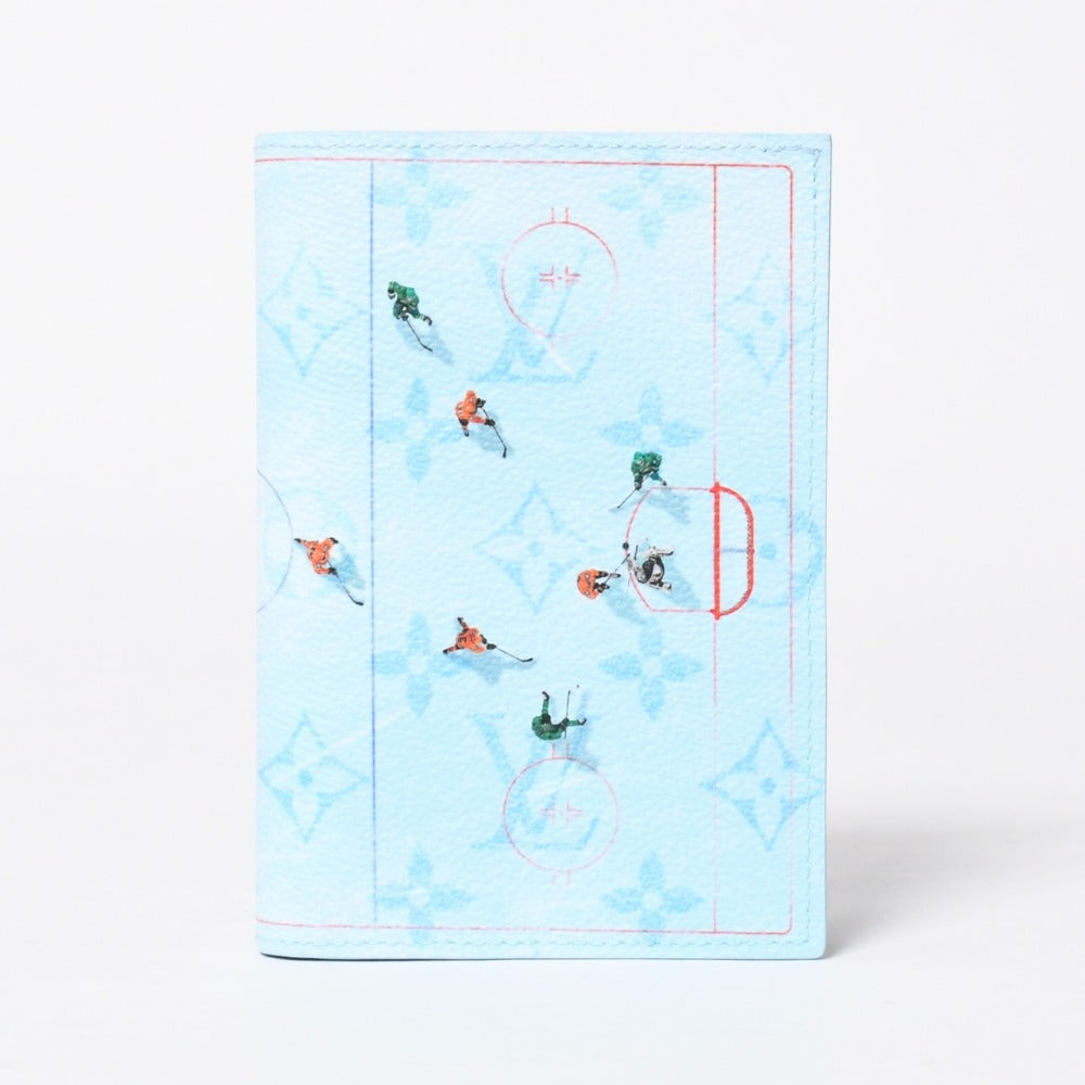 New and unused LOUIS VUITTON Couverture Passport Cover M2B213 Monogram Blue Hockey Used 4a009007