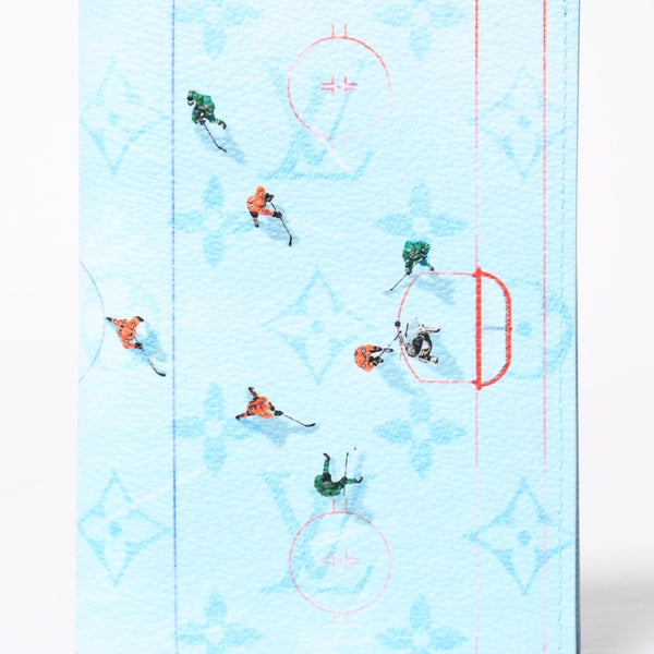New and unused LOUIS VUITTON Couverture Passport Cover M2B213 Monogram Blue Hockey Used 4a009007