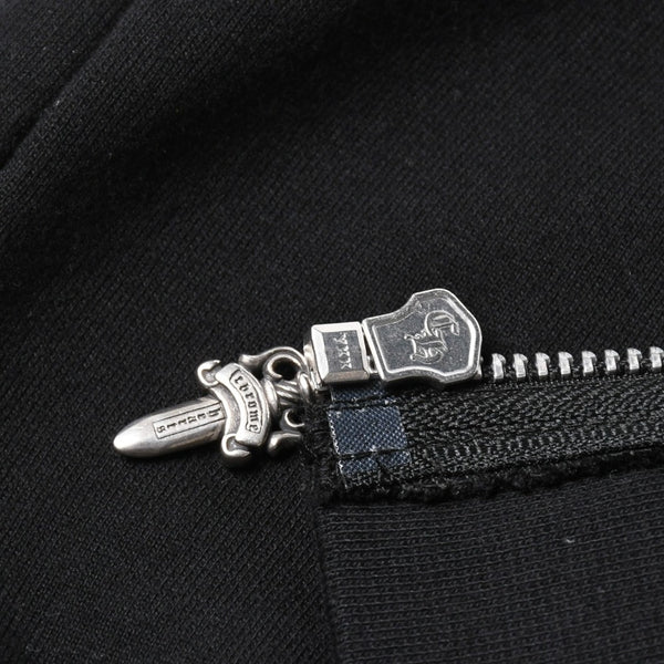 新品未使用 CHROME HEARTS クロムハーツ ジップアップ フーディー サイズM オールドイングリッシュ ダガー ブラック 新型 中古 4a009098