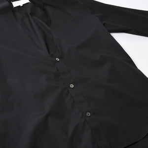 Like new Maison Margiela Shirt Black V-neck S67DT0031 Size 46 Used 4a008745