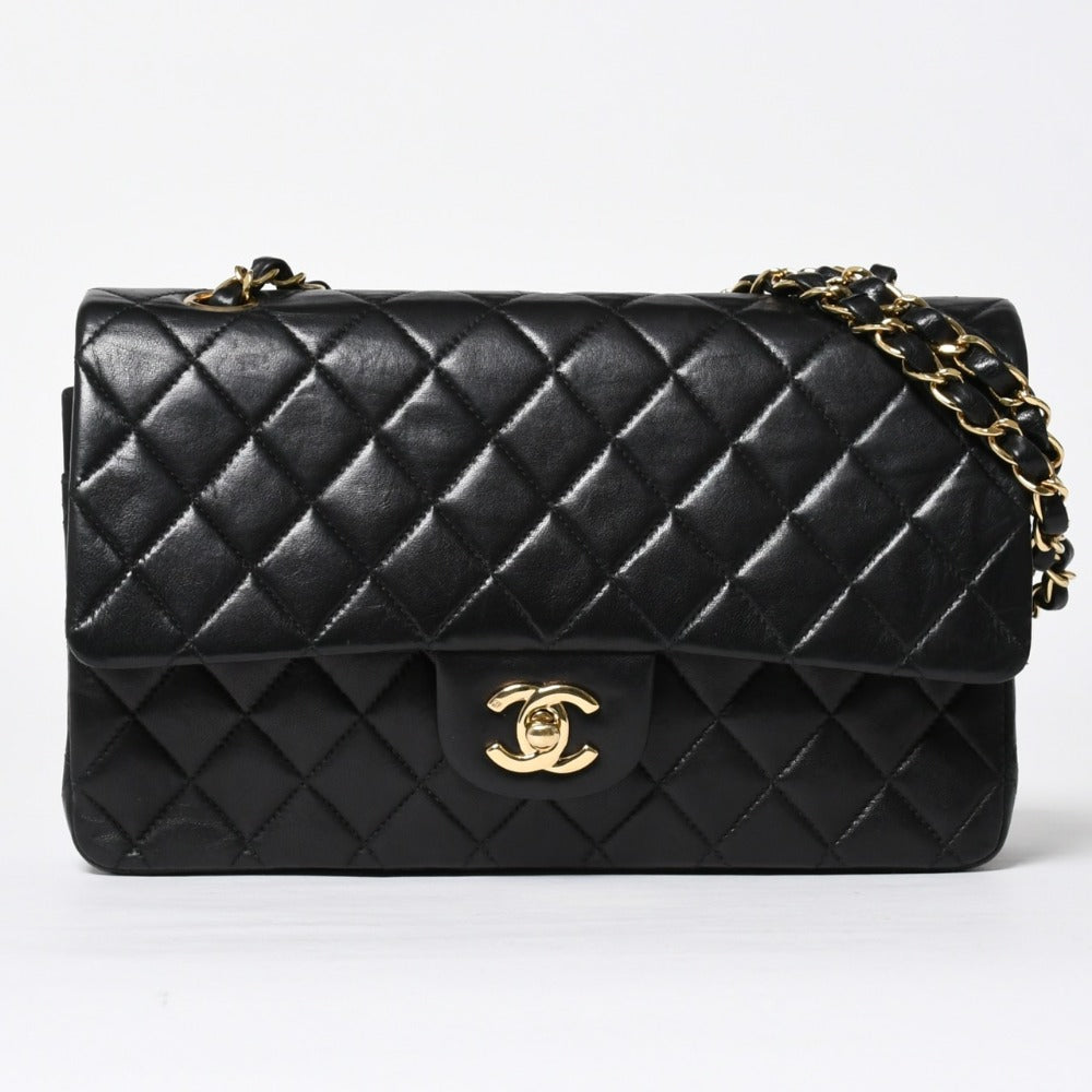 極美品 CHANEL シャネル マトラッセ25 Wフラップ Wチェーンショルダーバッグ 7番台 ココマーク ラムスキン ブラック ゴールド金具 中古 4a009108