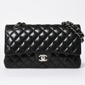 Very Good Condition CHANEL Chanel Matelasse 25 W Flap W Chain Shoulder Bag 24th Series Coco Mark Lambskin Black Silver Hardware Used 4a009111