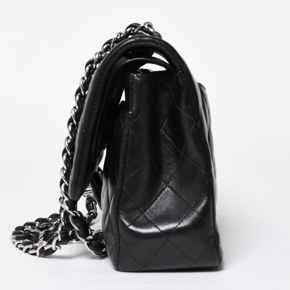 Very Good Condition CHANEL Chanel Matelasse 25 W Flap W Chain Shoulder Bag 24th Series Coco Mark Lambskin Black Silver Hardware Used 4a009111
