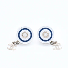 CHANEL シャネル ココマーク スタッドピアス 重量約2.85g 05C刻印 樹脂系 メタル GP ホワイト ゴールド 両耳用 美品 中古 4a007080