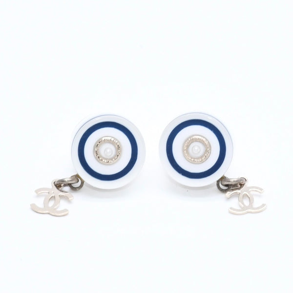 CHANEL シャネル ココマーク スタッドピアス 重量約2.85g 05C刻印 樹脂系 メタル GP ホワイト ゴールド 両耳用 美品 中古 4a007080