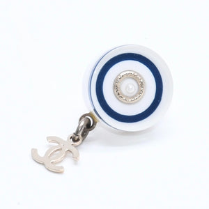 CHANEL シャネル ココマーク スタッドピアス 重量約2.85g 05C刻印 樹脂系 メタル GP ホワイト ゴールド 両耳用 美品 中古 4a007080