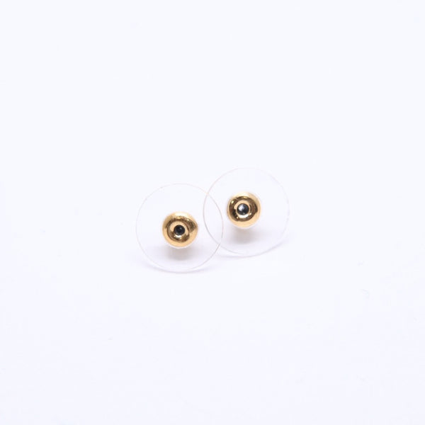 CHANEL シャネル ココマーク スタッドピアス 重量約2.85g 05C刻印 樹脂系 メタル GP ホワイト ゴールド 両耳用 美品 中古 4a007080