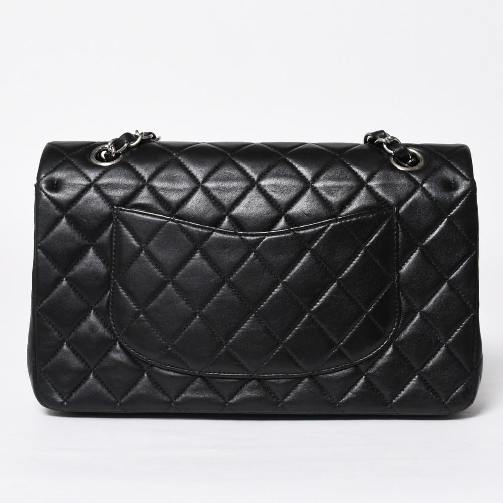 極美品 CHANEL シャネル マトラッセ25 Wフラップ Wチェーンショルダーバッグ 7番台 ココマーク ラムスキン ブラック シルバー金具 中古 4a009112