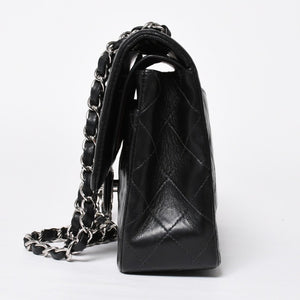 極美品 CHANEL シャネル マトラッセ25 Wフラップ Wチェーンショルダーバッグ 7番台 ココマーク ラムスキン ブラック シルバー金具 中古 4a009112