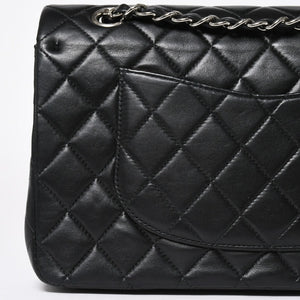 極美品 CHANEL シャネル マトラッセ25 Wフラップ Wチェーンショルダーバッグ 7番台 ココマーク ラムスキン ブラック シルバー金具 中古 4a009112