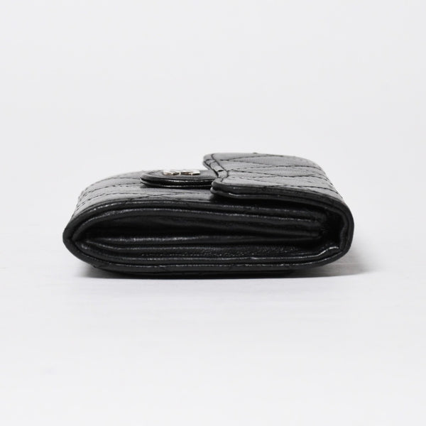 極美品 CHANEL シャネル コンパクトウォレット 二つ折り財布 コインケース カードケース 名刺入れ ココマーク キャビアスキン ブラック ゴールド金具 中古 4a004625