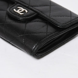 極美品 CHANEL シャネル コンパクトウォレット 二つ折り財布 コインケース カードケース 名刺入れ ココマーク キャビアスキン ブラック ゴールド金具 中古 4a004625