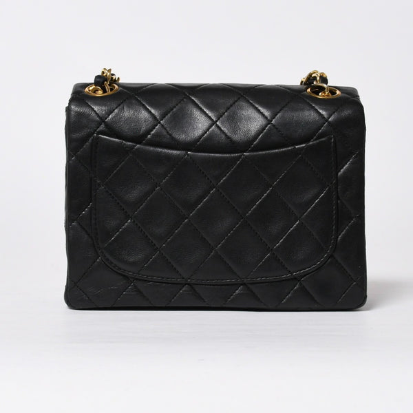 CHANEL シャネル ミニマトラッセ17 Sフラップ Sチェーンショルダーバッグ A01115 1番台 ココマーク ラムスキン ブラック ゴールド金具 美品 中古 4a009158