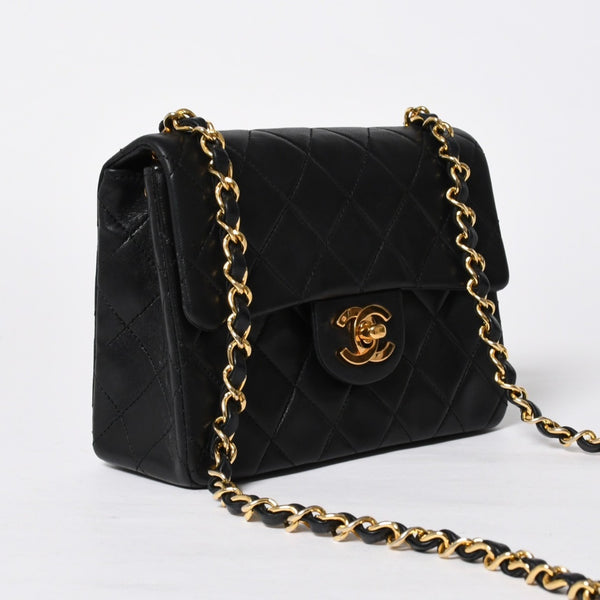 CHANEL シャネル ミニマトラッセ17 Sフラップ Sチェーンショルダーバッグ A01115 1番台 ココマーク ラムスキン ブラック ゴールド金具 美品 中古 4a009158