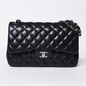 極美品 CHANEL シャネル チェーンショルダーバッグ ラムスキン マトラッセ30 Wフラップ ネイビー シルバー金具 16番台 中古 4a009161