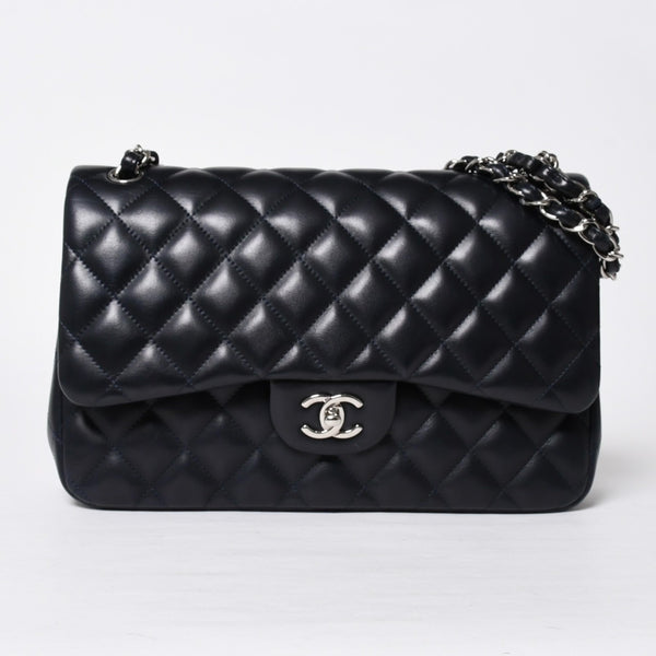 極美品 CHANEL シャネル チェーンショルダーバッグ ラムスキン マトラッセ30 Wフラップ ネイビー シルバー金具 16番台 中古 4a009161